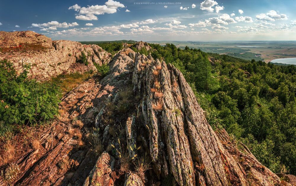 Вдоль уральских хребтов