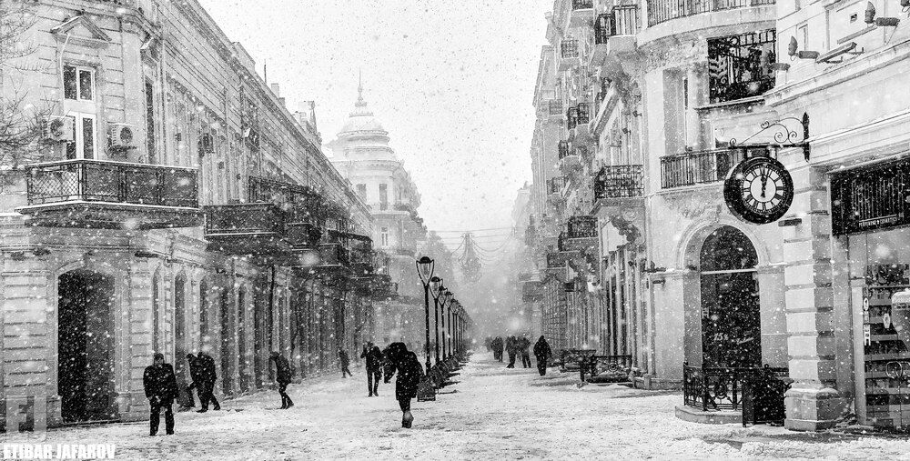 Улица в Баку торговая