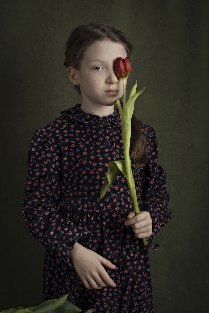 Marina with tulips