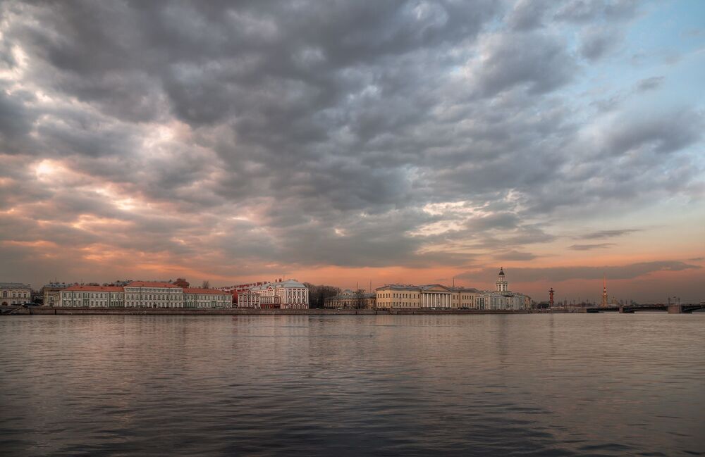 конец марта. Санкт-Петербург