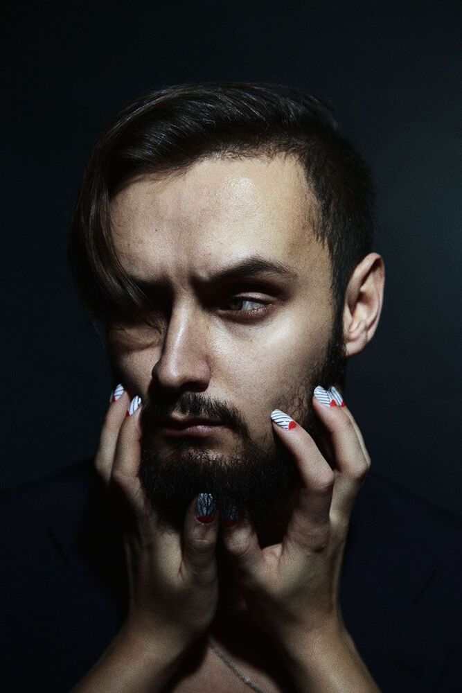 XY
ph: Lev Ro
barbershop Man-Man
Hot-Hands