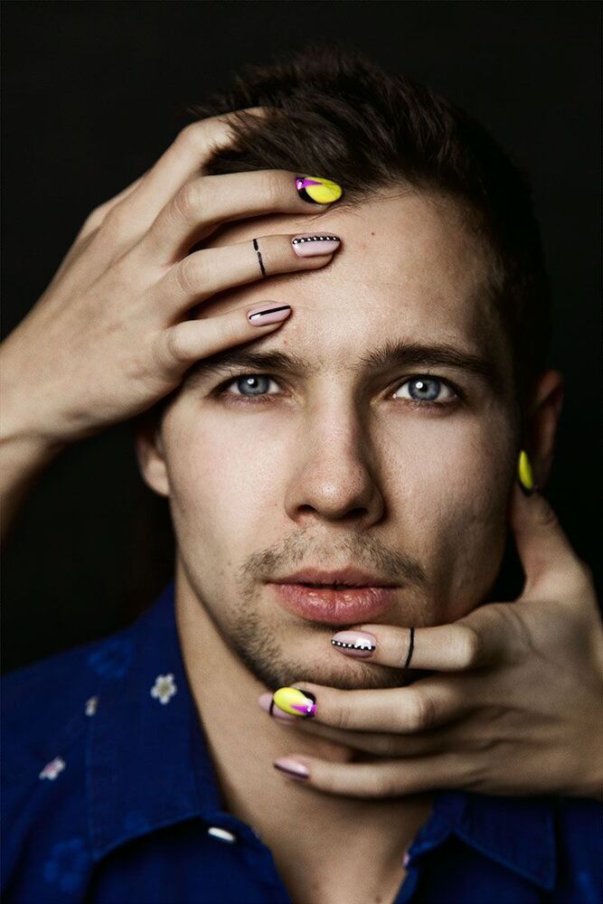 XY
ph: Lev Ro
barbershop Man-Man
Hot-Hands
