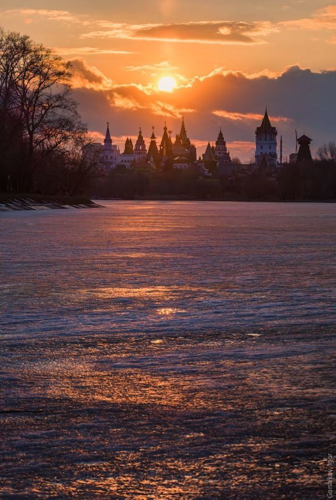 Измайловский кремль на закате