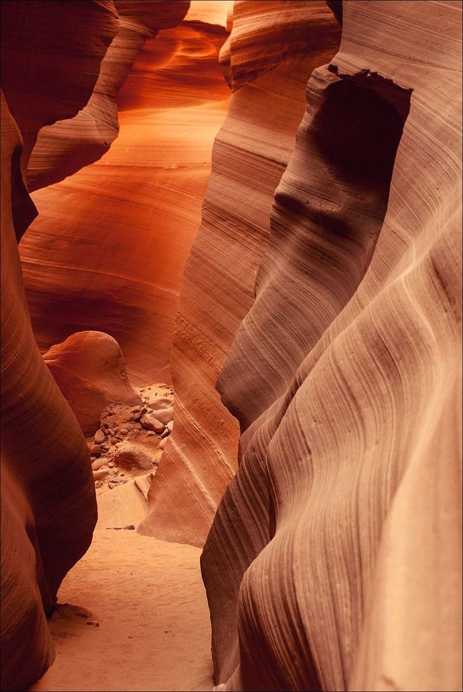 [lower antelope canyon]