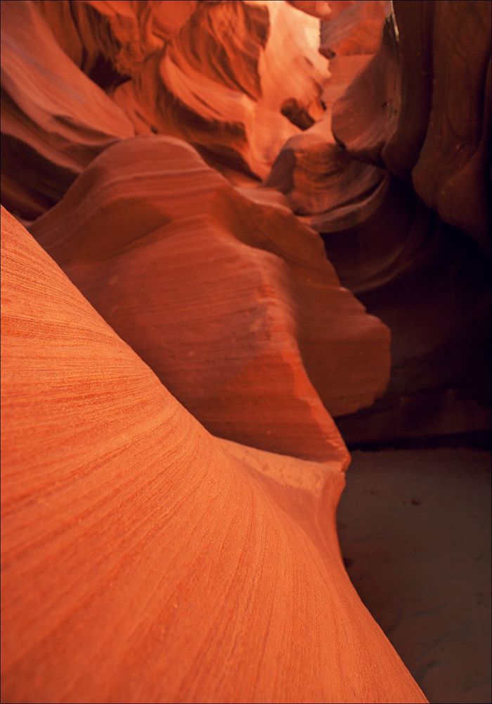 [lower antelope canyon]