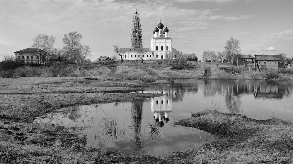 Сельские апрельские. Из серии