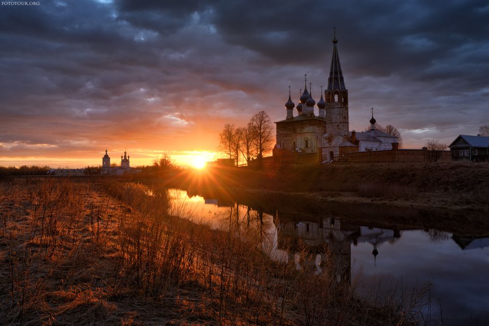 Апрельские дни