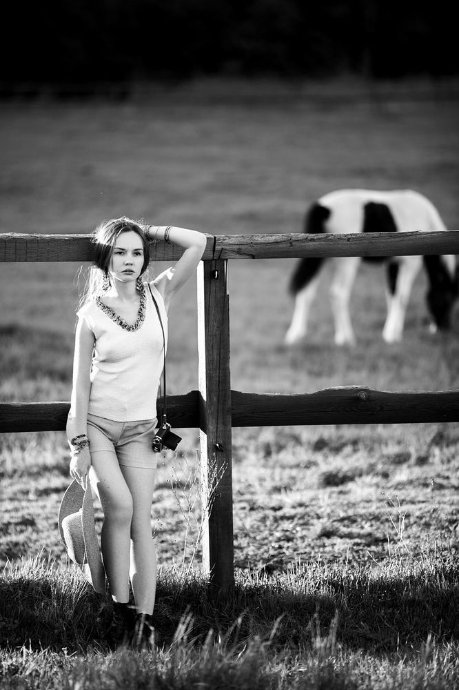 Model - Tatiana Skorobogatova 
Designer - Vera Kulshitskaya 
Location - Morevgrad