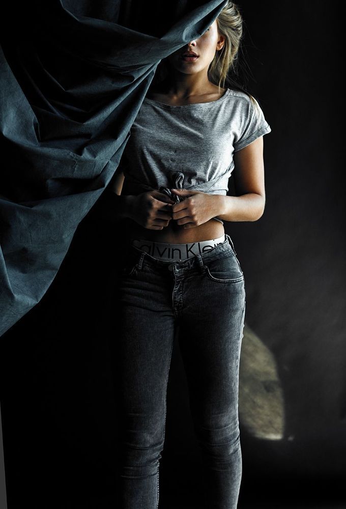 Photo: Roman Labasta
Mua: Olga Romanova
Hair stylist: Lambrianidis Evgenia
Model: Rebekka Karpas
