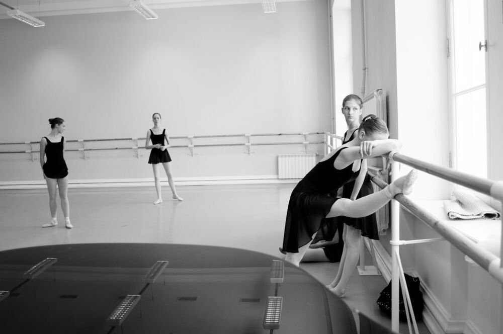 ballet,b/w