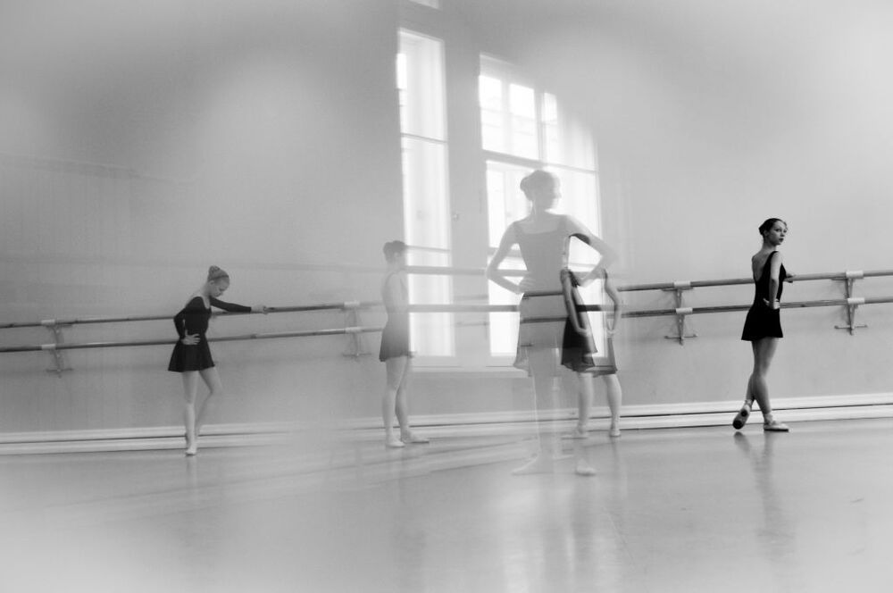 ballet,b/w
