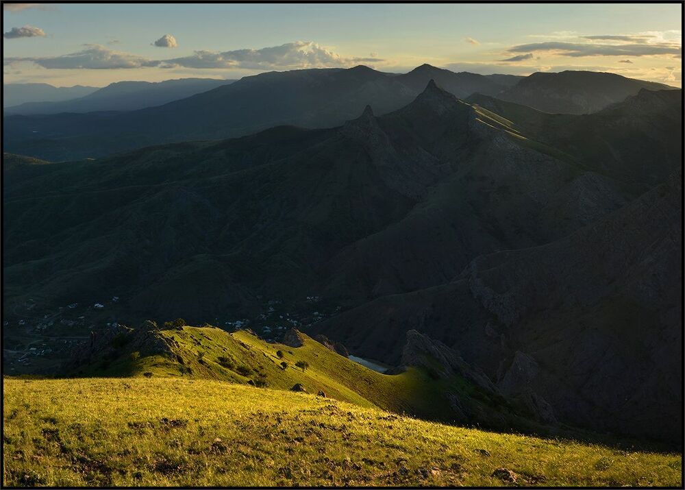 Есть в Крыму село "Зеленогорье" ...