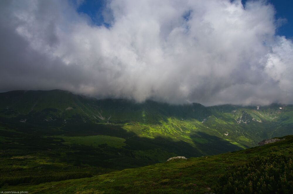 По тропинке с облаками