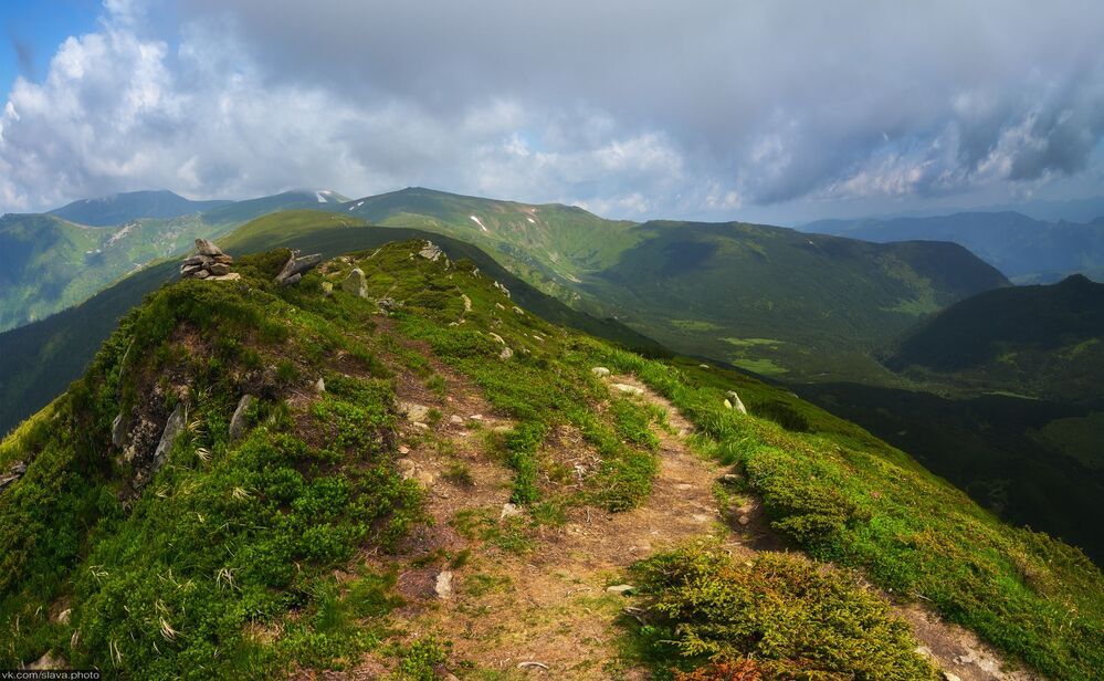 По тропинке с облаками