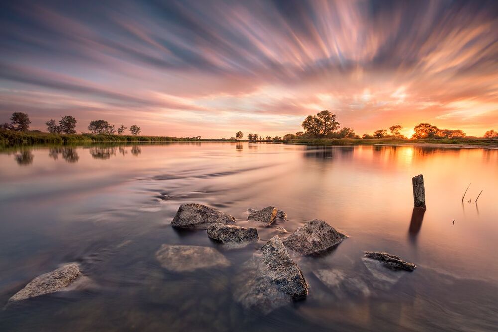 The tranquillity of the Warta River
...
https://www.youtube.com/watch?v=sF7WS6myBkA