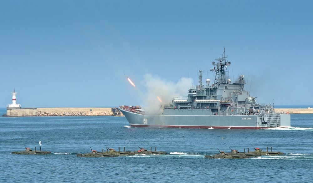 БДК "Ямал", Залп РСЗО "Град"