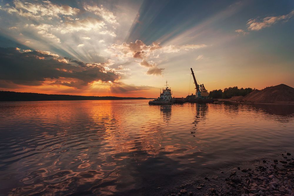 Закат на Каме