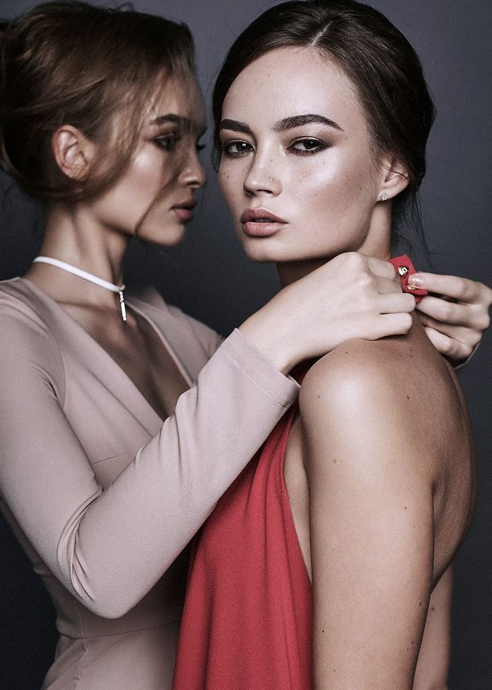 Photo: Roman Labasta
Mua: Olga Romanova
Hair stylist: Ksenia Varankina
Clothing: Fashionista
Model: Maria Bulkina, Alexandra Yanova