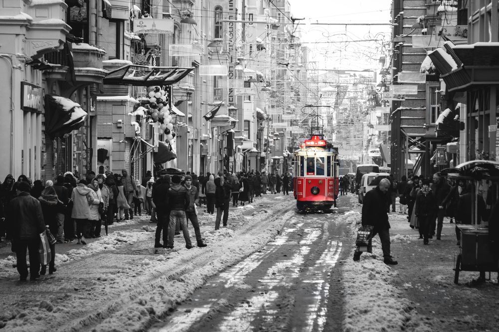 Красный вагончик