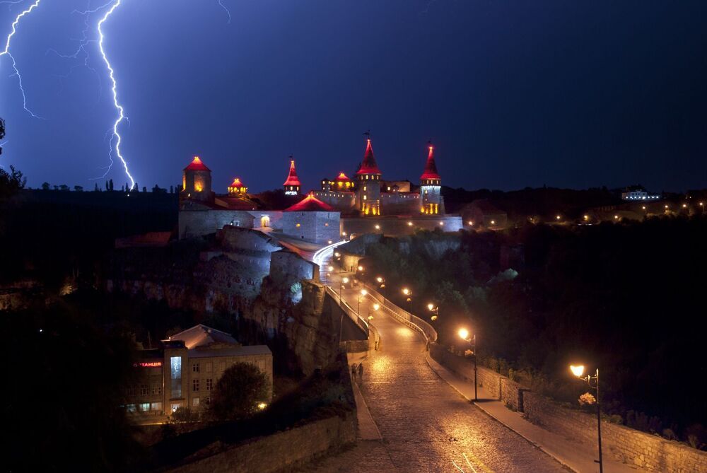 Охотники за молниями)