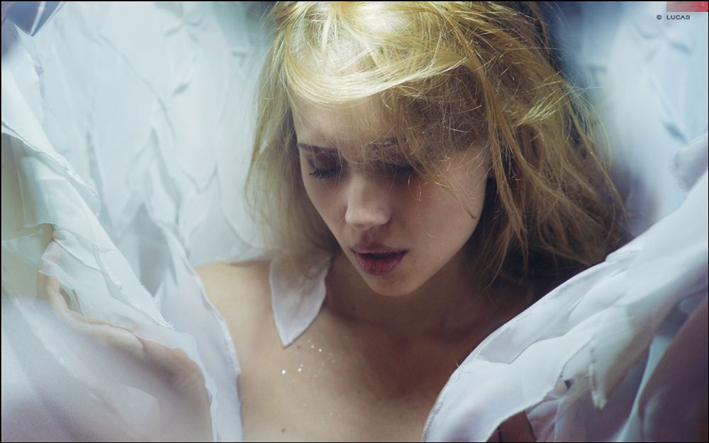 Angel &copy;