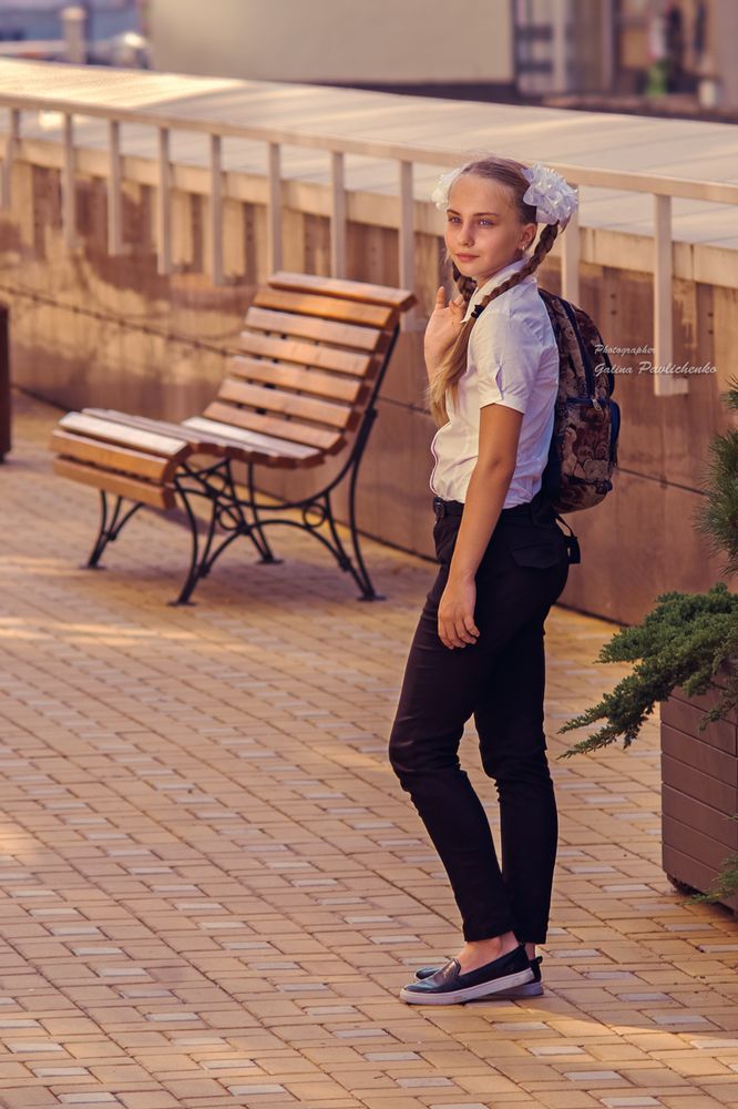Школьница 2