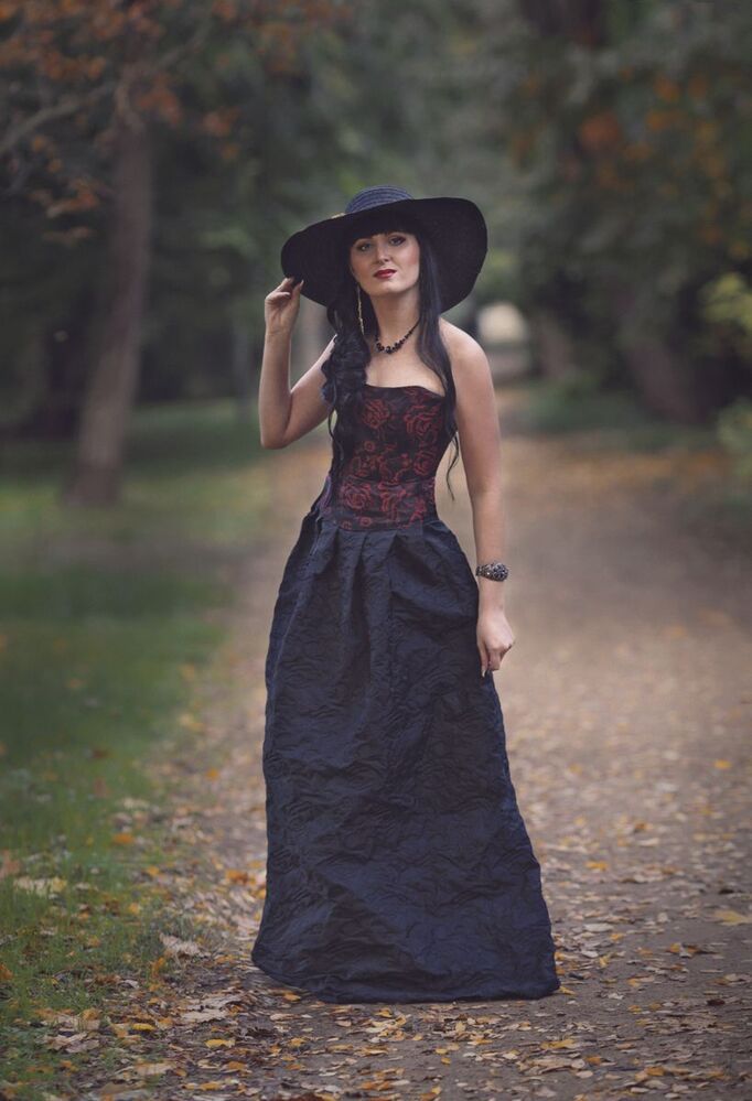 Елена.