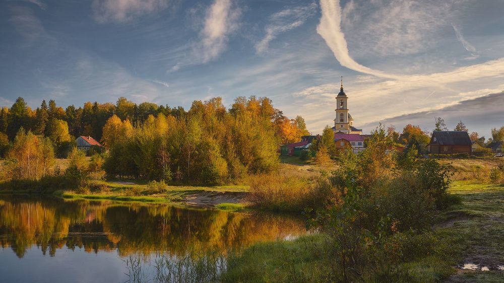 Владимирская область_
село Воскресенье_
Церковь Воскресения Христова (1818)
сентябрь 16-го (25-ое)_
утро 08:29...