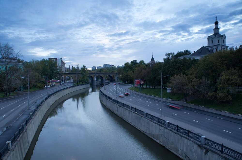 Москва. Андроньевская набережная.