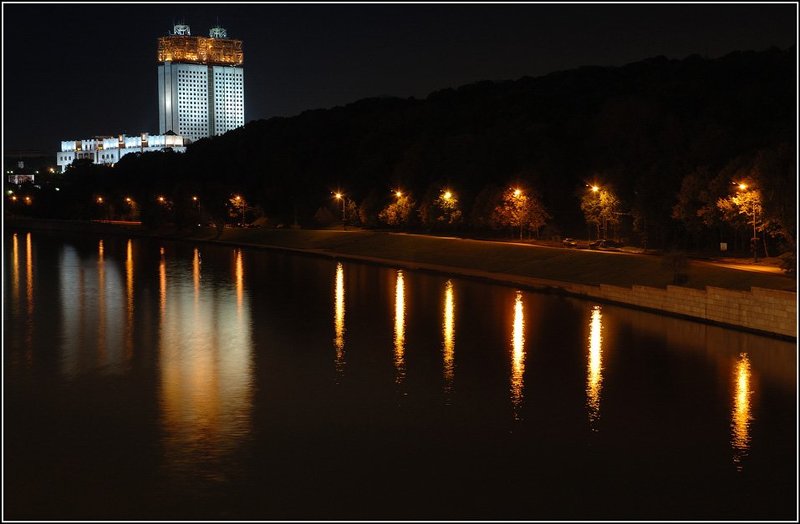 РАН, ночь, набережная, Москва РАН фото превью