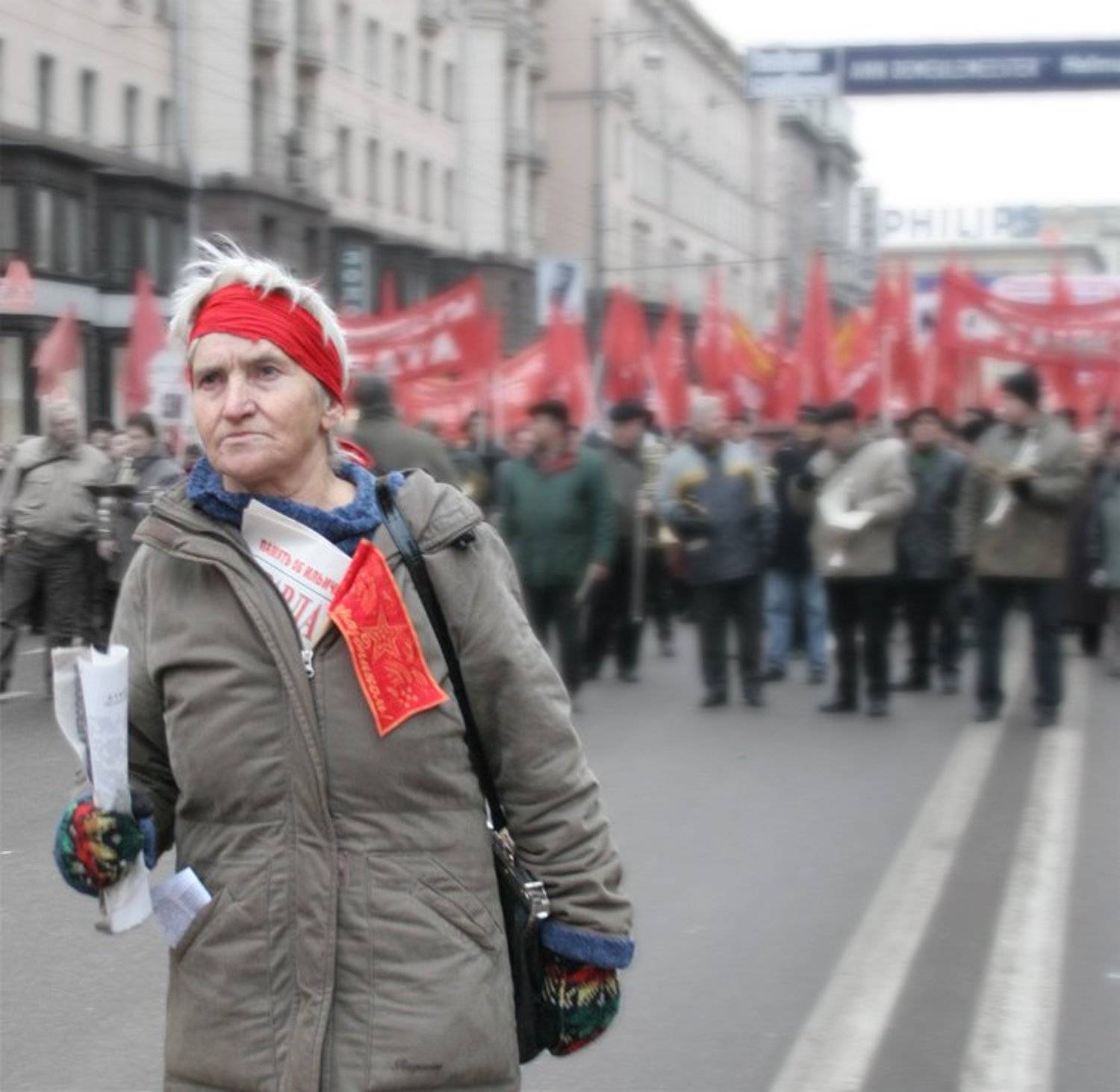 революция, Тверская, бабушка, флаг, Altar