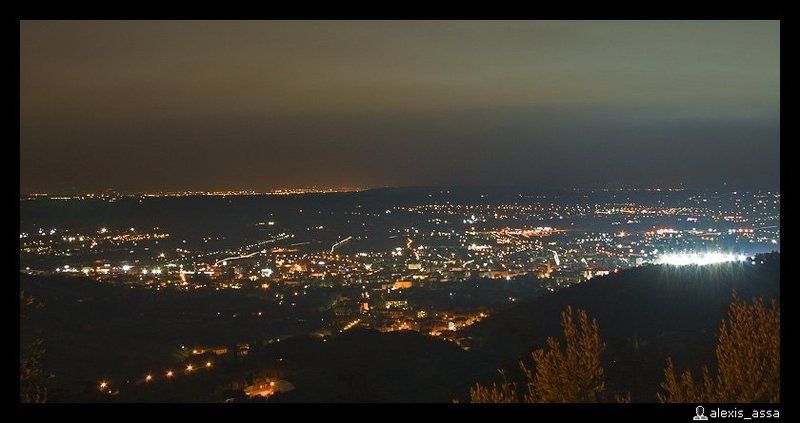 Италия, Монтекатини, Терме, ночь Монтекатини Терме ночью фото превью