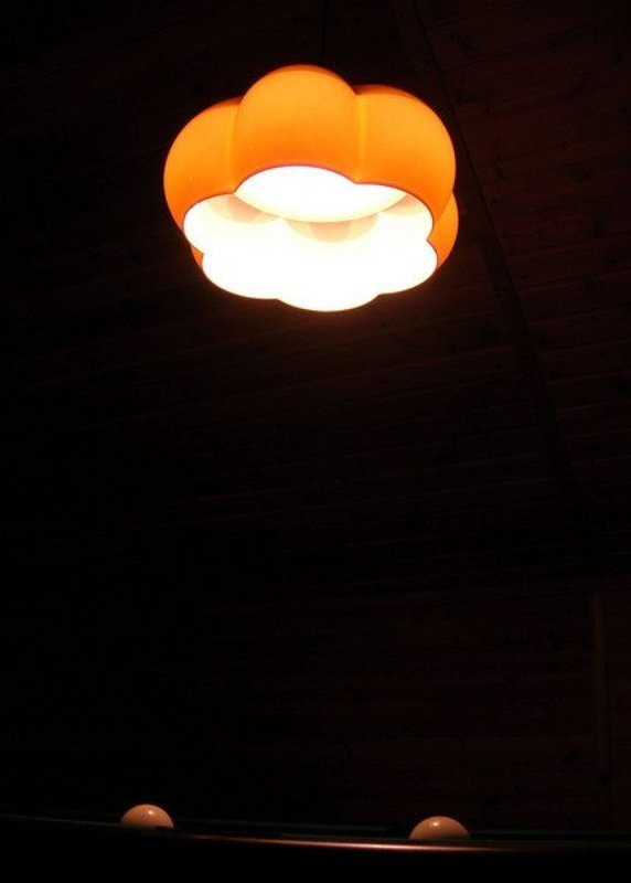 бильярд, рыжая, лампа, над, зелёным, столом, два, шара Бильярд фото превью
