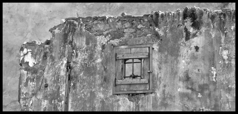 окно, стена, дом, разрушение *другая сторона фото превью