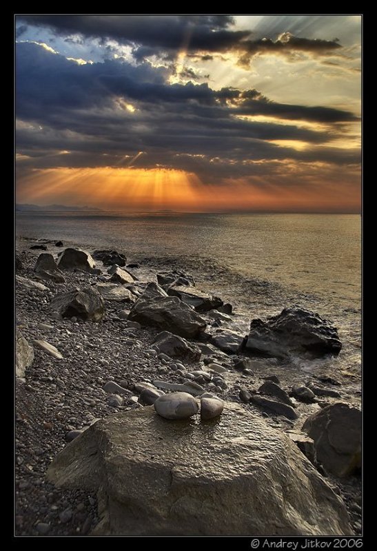 крым, рассвет, море, лучи, камни, photohunter Божественное вмешательство фото превью