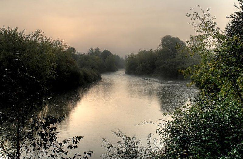 утро, река Лишь вдалеке петух горланил... фото превью