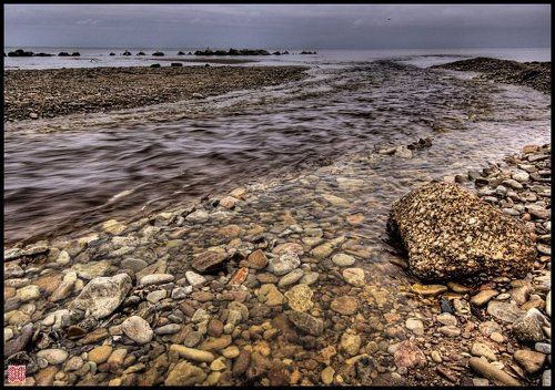 Все реки впадают в море