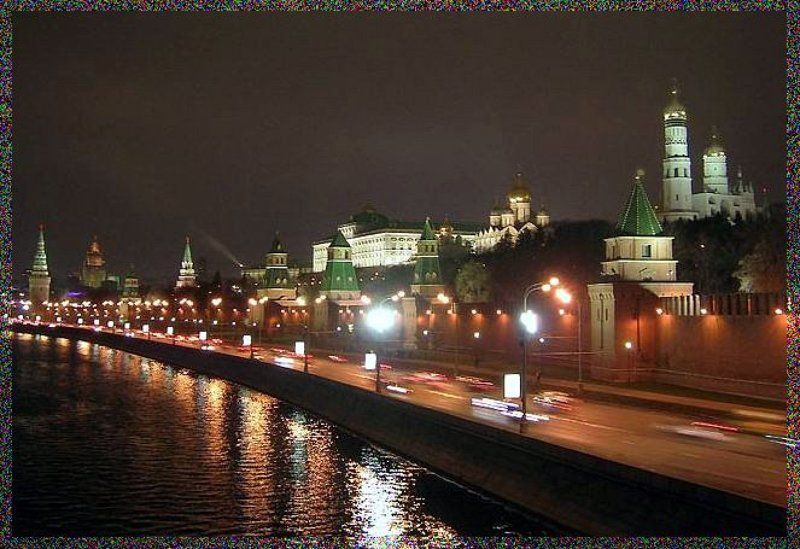 Кремль, стена, ночь. Горизонталь власти. Ночная. фото превью