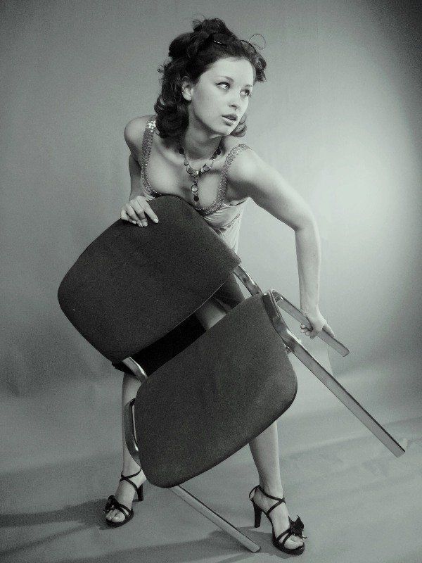 вариации со стулом, катя, студия *** фото превью