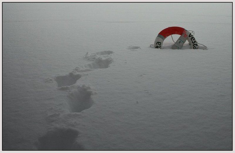 Oсобенности спасения утопающих в зимний период. фото превью