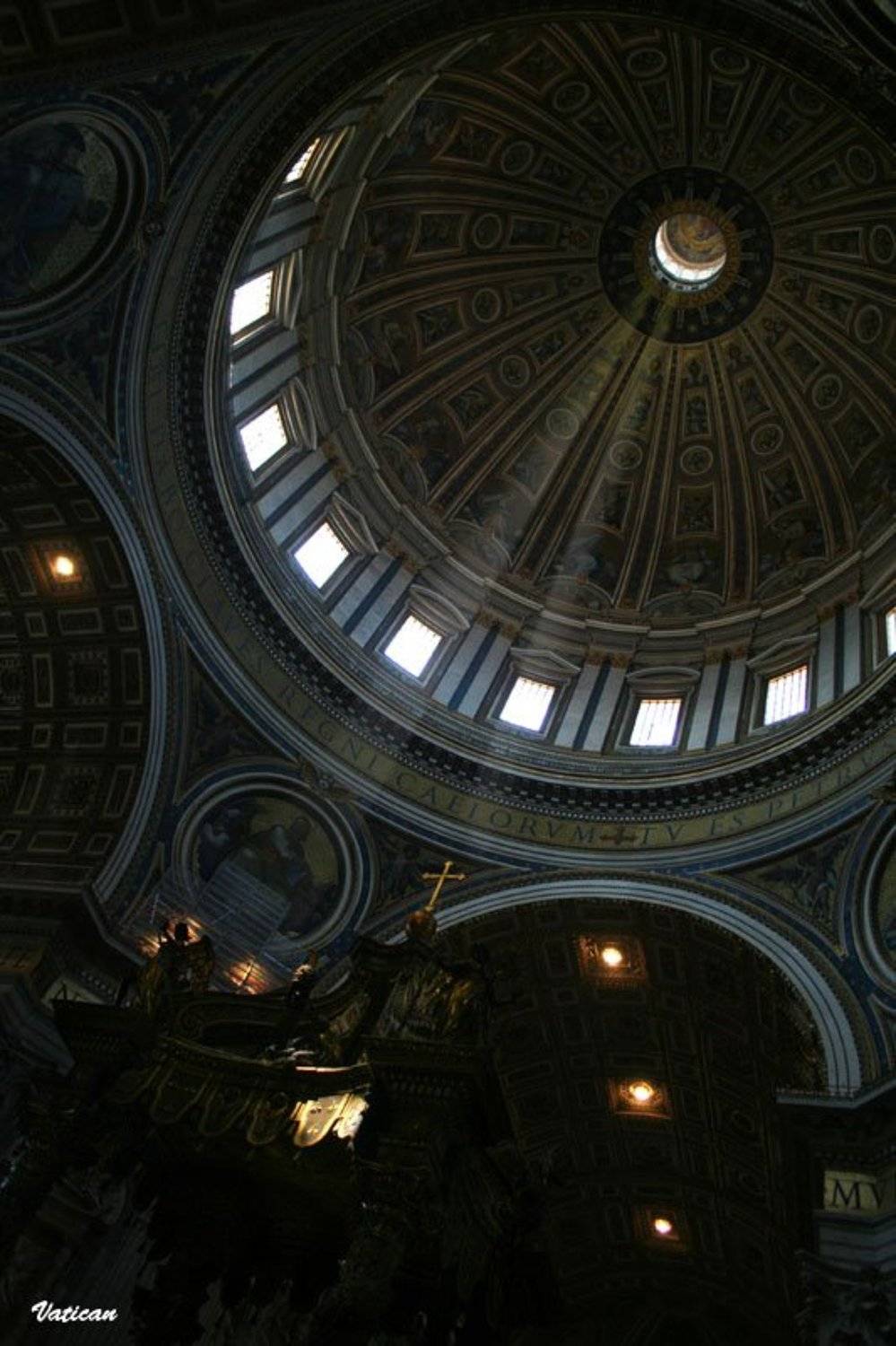 Ватикан, Собор Св. Петра, Crypticaliens