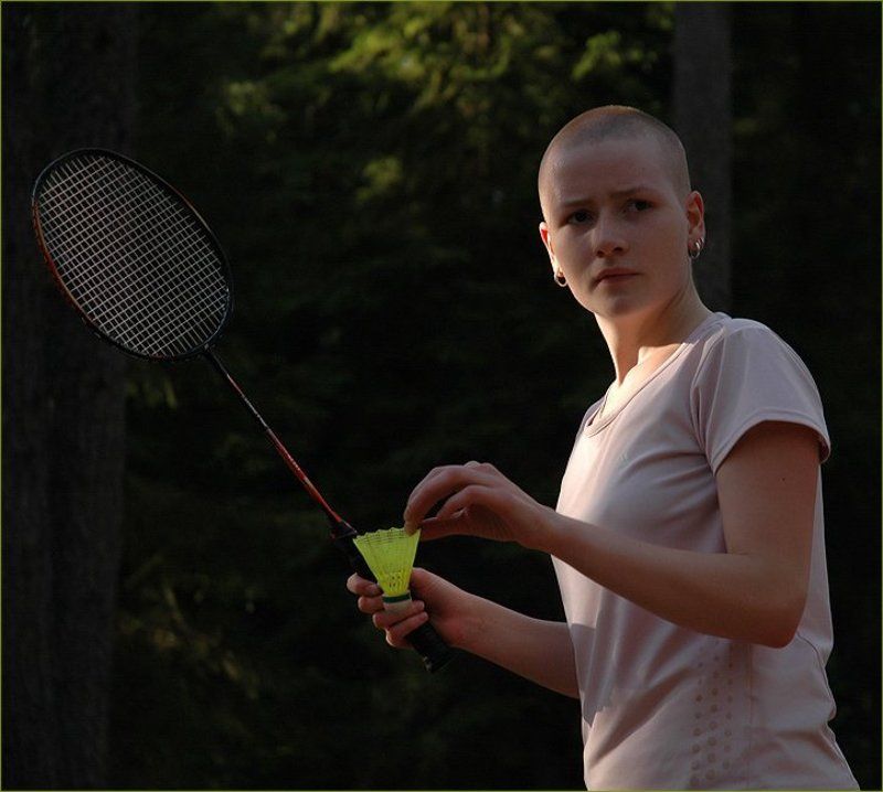 селигер бадминтон девушка ракетка лес лето женский бадминтон - это сила! фото превью