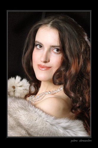 Elen...