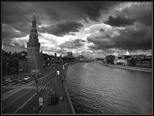 Я шагаю по Москве
