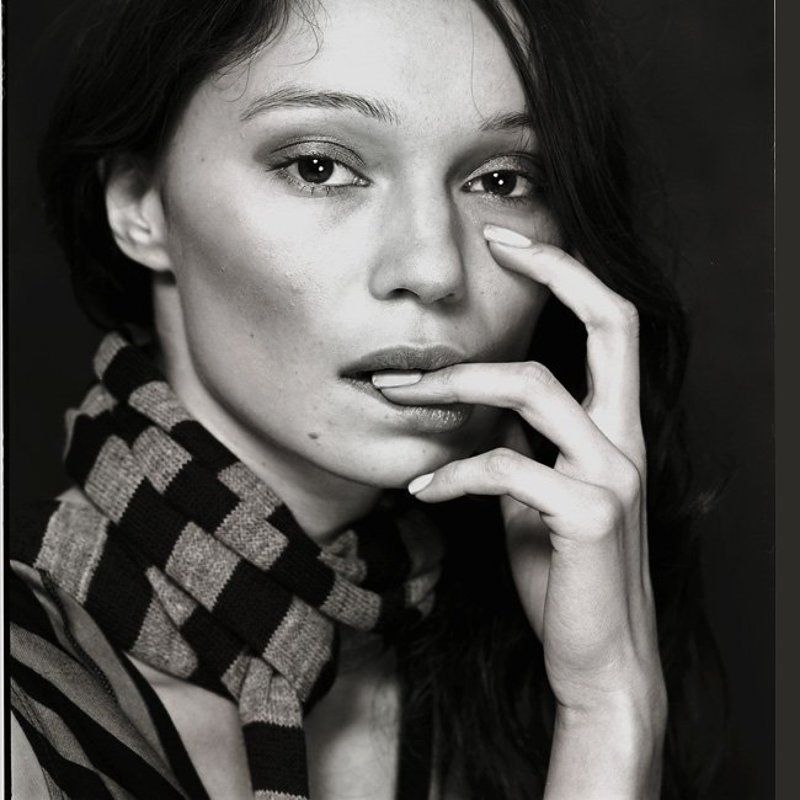 девушка портрет Алина фото превью