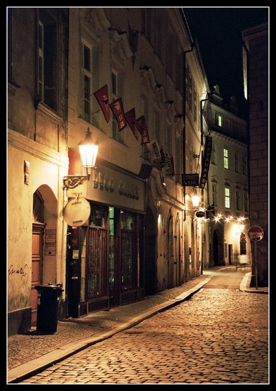 Ночные улочки фото превью