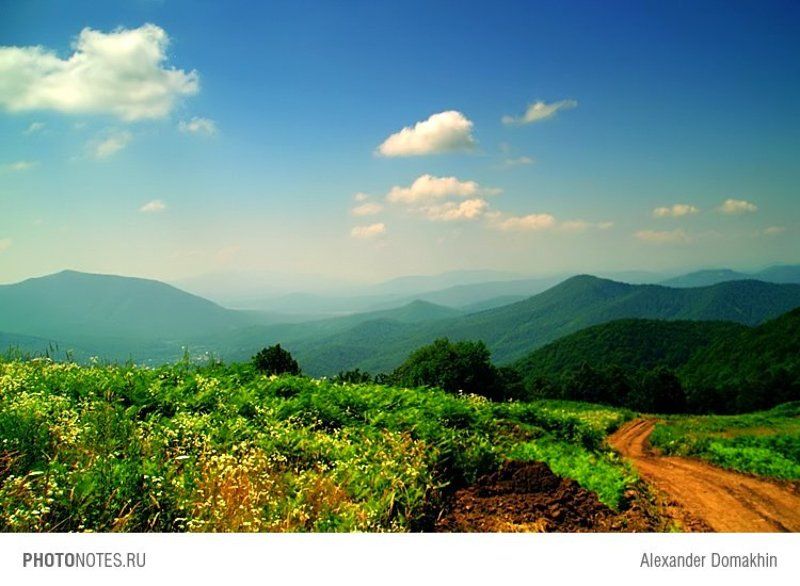Кубань, лето, горы, Кавказ, небо, полдень, путешествия, PHOTONOTES.RU Полуденный зной фото превью