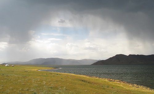 Сагаан Нуур (Белое озеро)