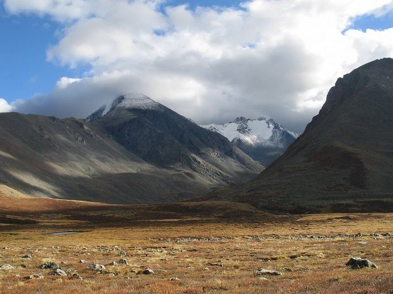 Отгонтынгер уул фото превью