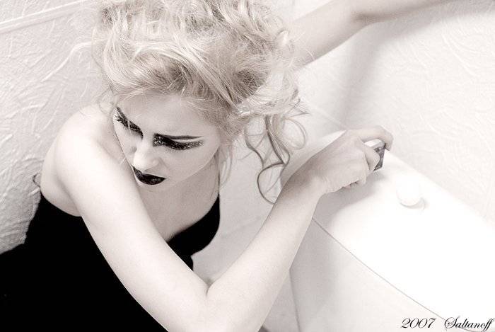 Занято, туалет, Антон Салтанов